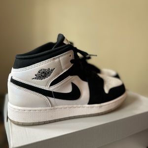 Air Jordan 1 GS Diamond